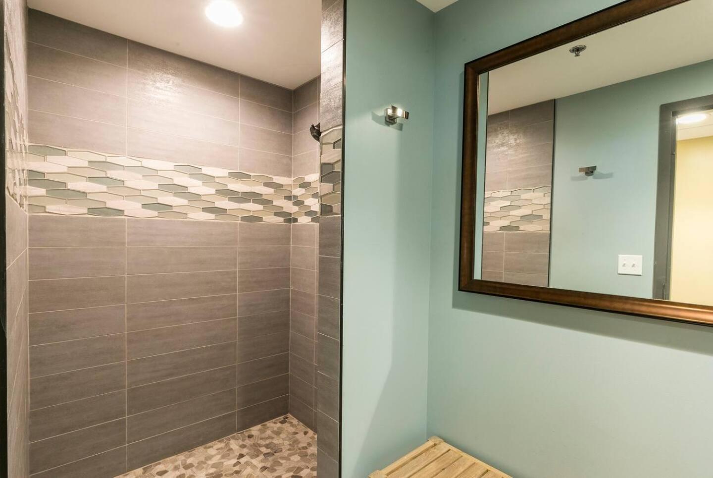 Luxury Oceanfront 2 Bedroom Apartment At Waikiki Beach Tower Honolulu Buitenkant foto