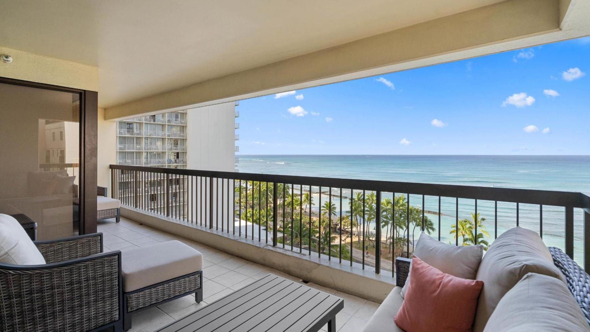 Luxury Oceanfront 2 Bedroom Apartment At Waikiki Beach Tower Honolulu Buitenkant foto