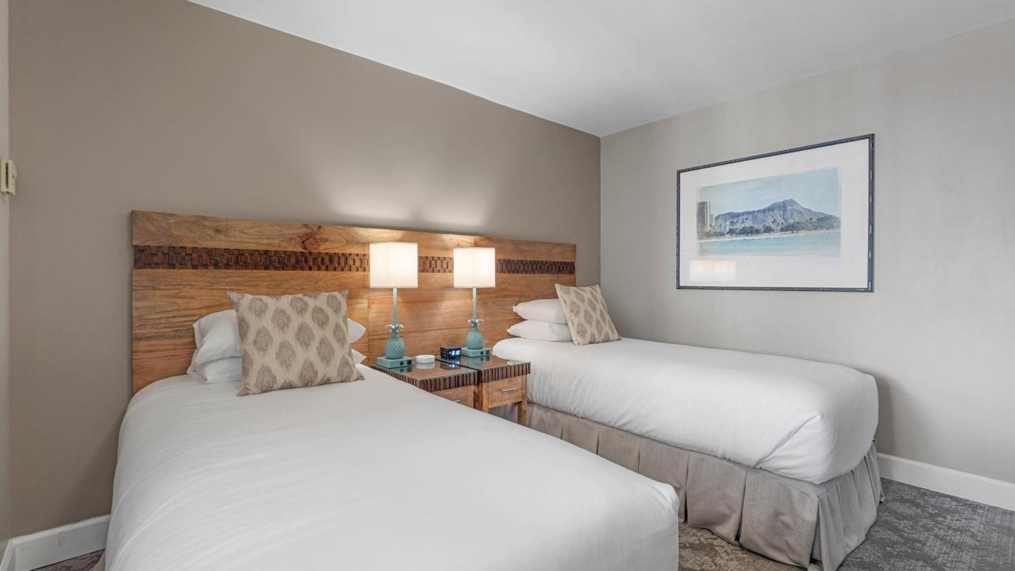 Luxury Oceanfront 2 Bedroom Apartment At Waikiki Beach Tower Honolulu Buitenkant foto