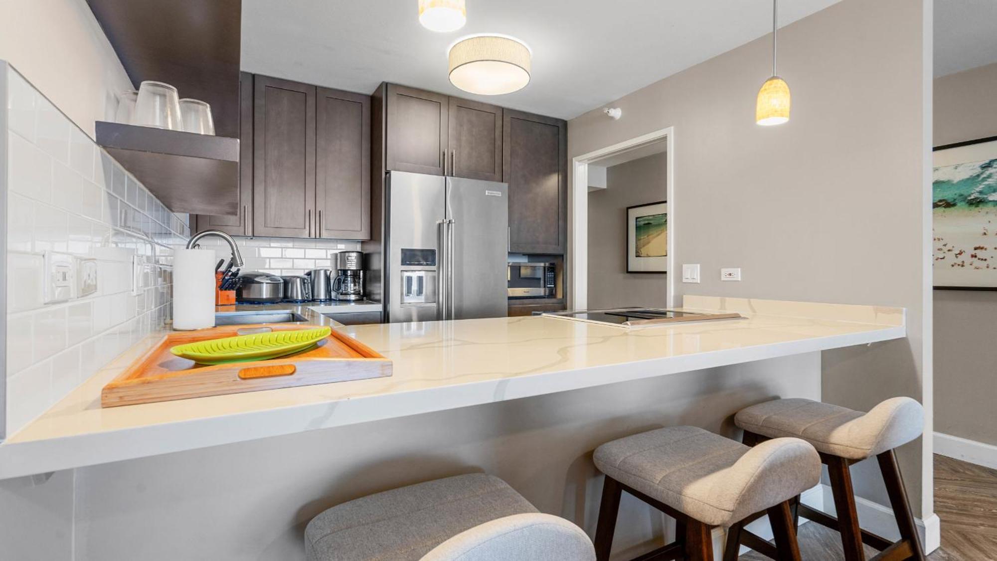 Luxury Oceanfront 2 Bedroom Apartment At Waikiki Beach Tower Honolulu Buitenkant foto