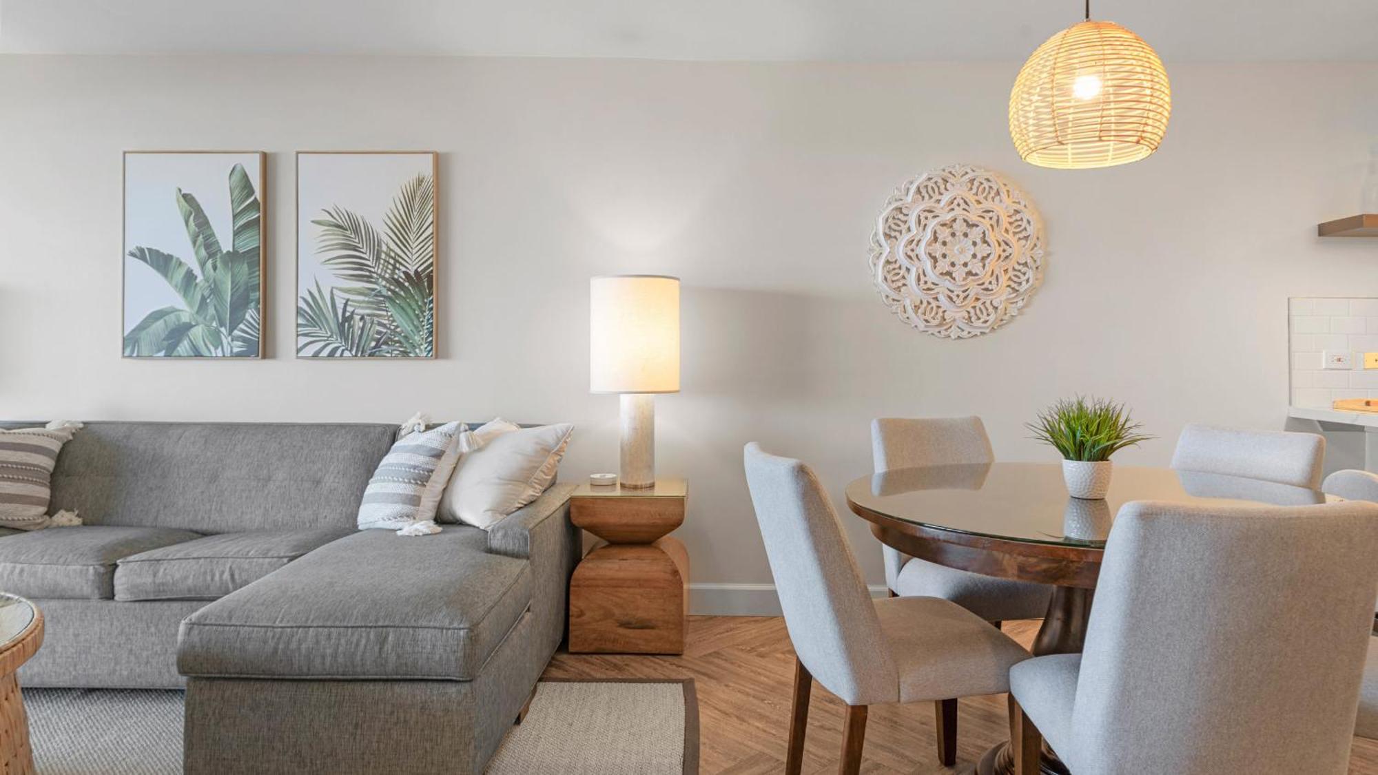 Luxury Oceanfront 2 Bedroom Apartment At Waikiki Beach Tower Honolulu Buitenkant foto